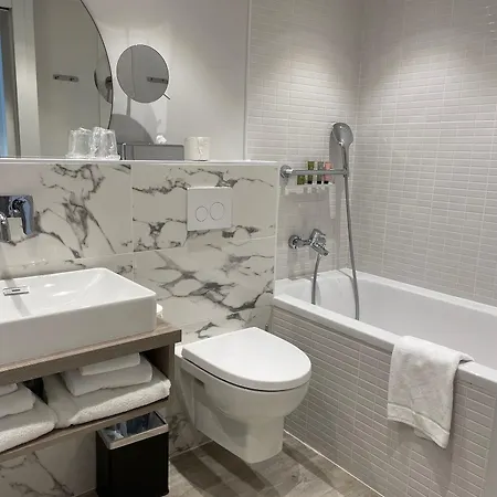 Citadines Confluent 4*