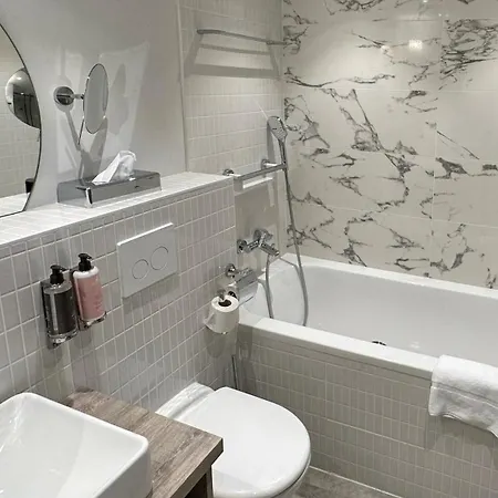 Aparthotel Citadines Confluent 4*