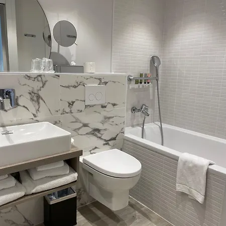 Citadines Confluent Aparthotel 4*