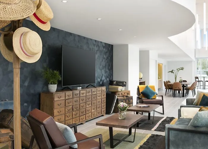 Citadines Confluent Aparthotel 4*