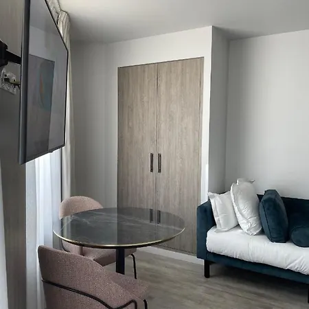 Apartmanhotel Citadines Confluent Nantes
