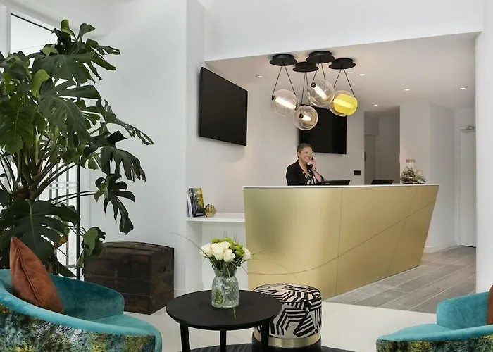 Aparthotel Citadines Confluent 4*